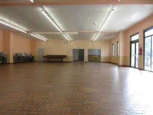 SALLE FETES VIDE